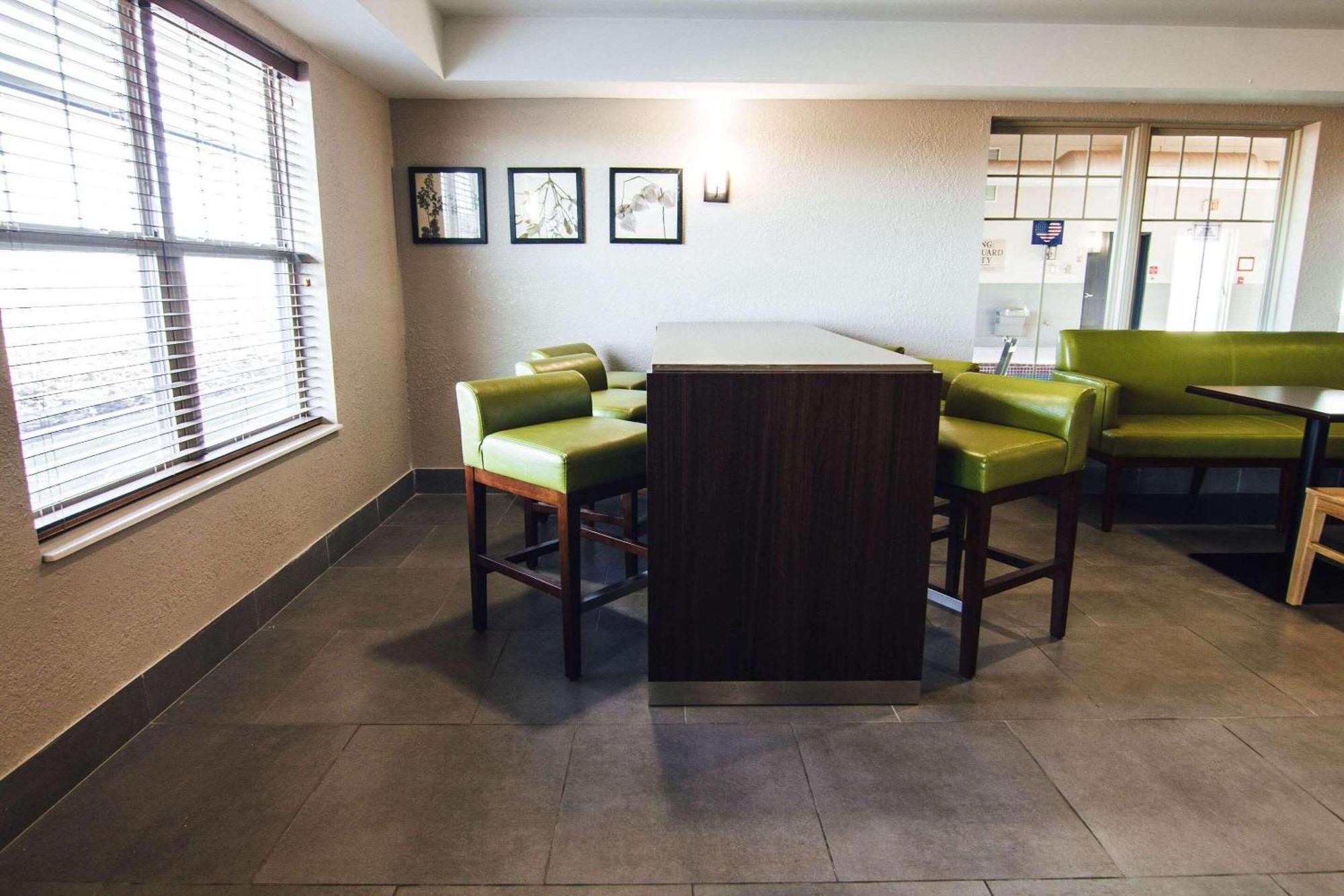 Country Inn & Suites By Radisson, Stockton, Il Zewnętrze zdjęcie